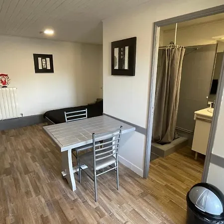 Maisonnette Cosy Avec Jardinet Et Parking Privatif Greoux-les-Bains